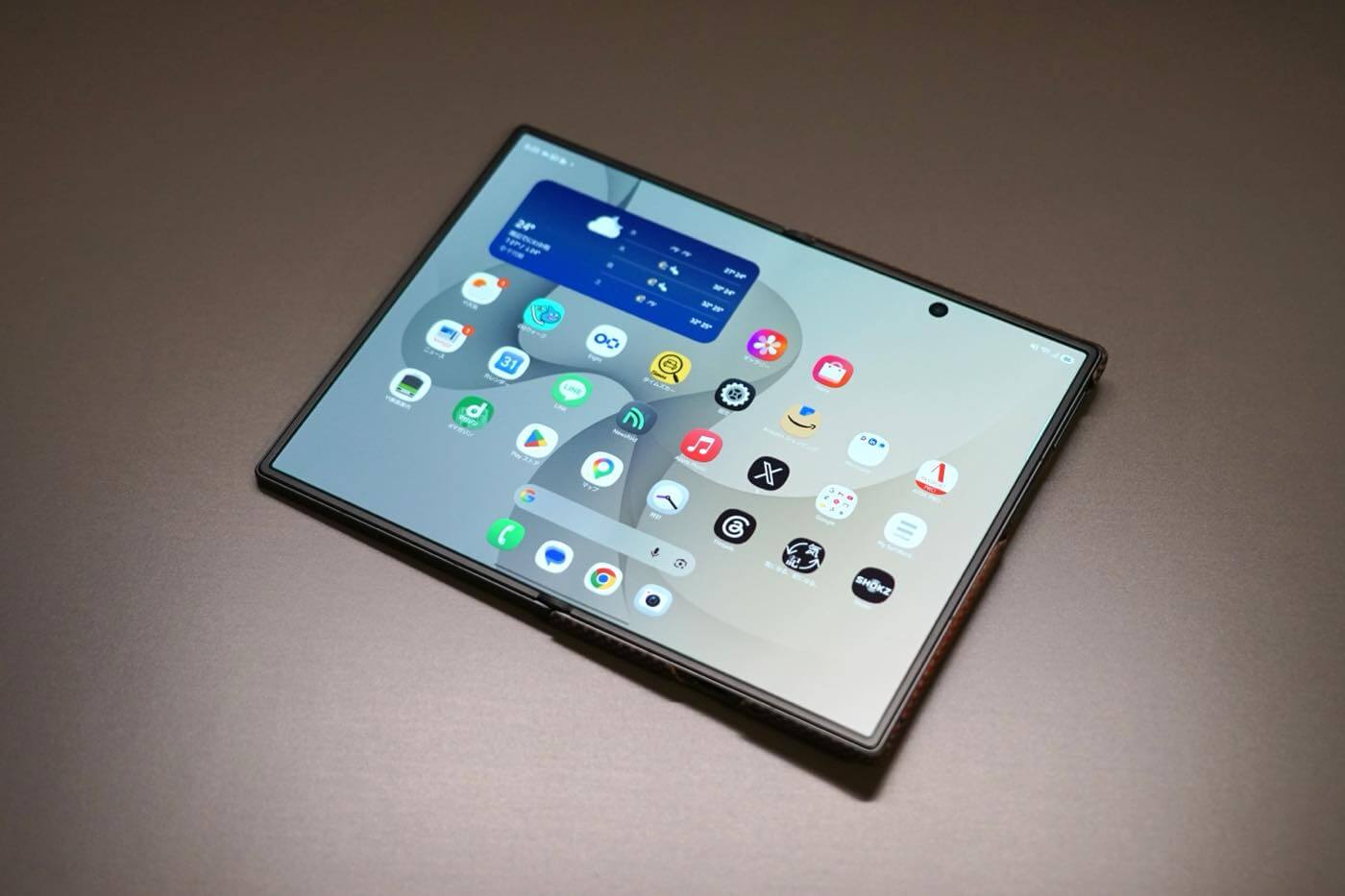 【レビュー】「Galaxy Z Fold8」の薄さと軽さを損なわないケースと言えば「PITAKA Edge Case」