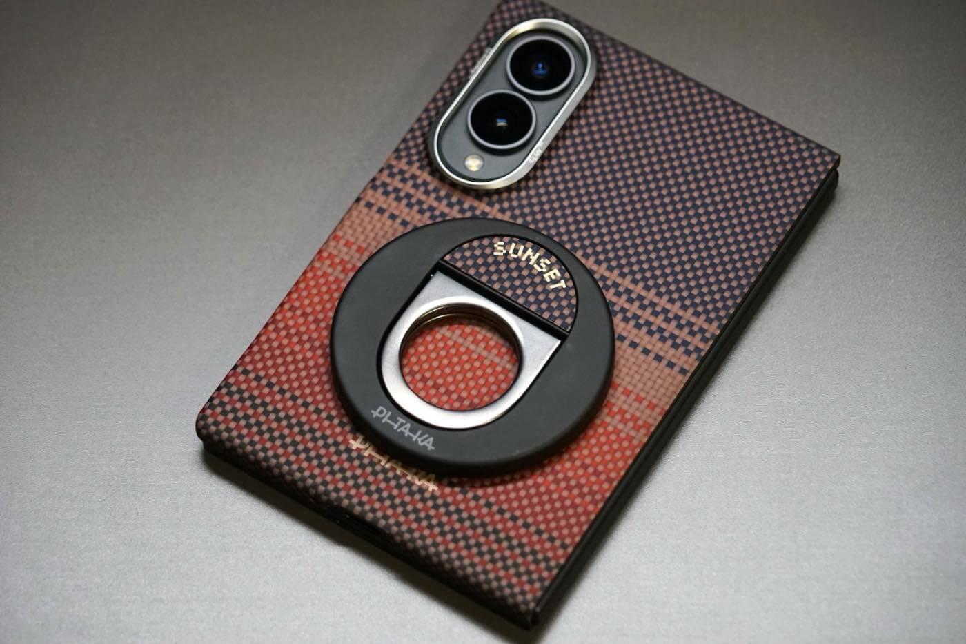 【レビュー】「Galaxy Z Fold8」の薄さと軽さを損なわないケースと言えば「PITAKA Edge Case」