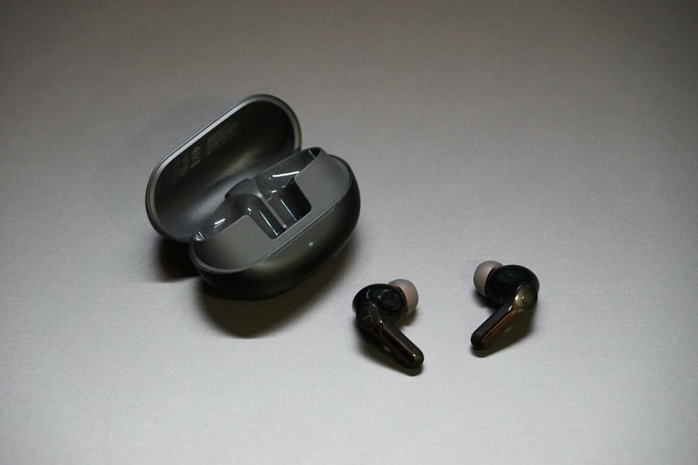 「SOUNDPEATS Air6 Pro」 レビュー|ボーカル重視の新チューニング採用ワイヤレスイヤホンだが、スペック面も順当に進化