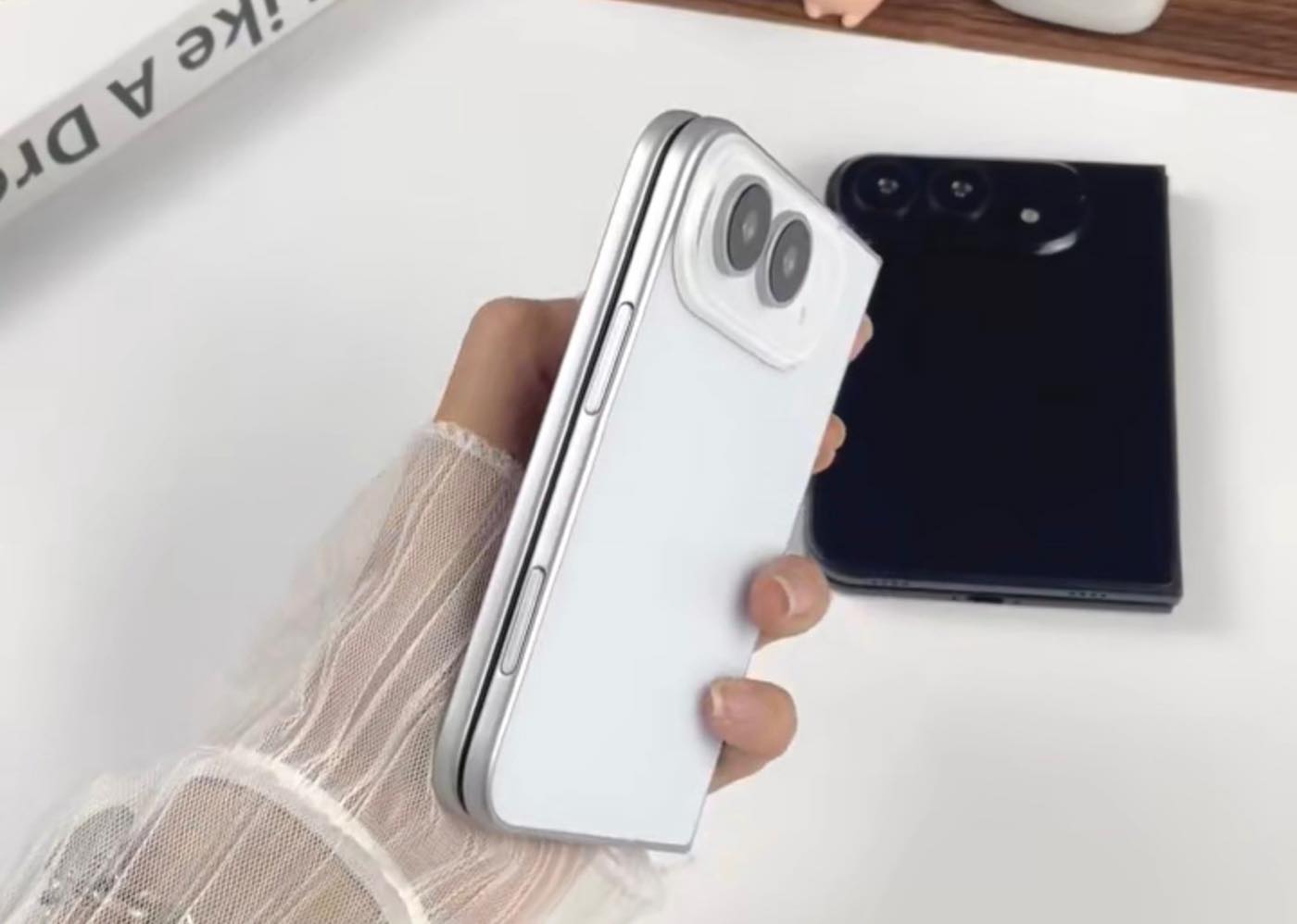 これが折りたたみ式iPhoneの最終デザイン?? ー カバーディスプレイにはDynamic Island搭載との情報も
