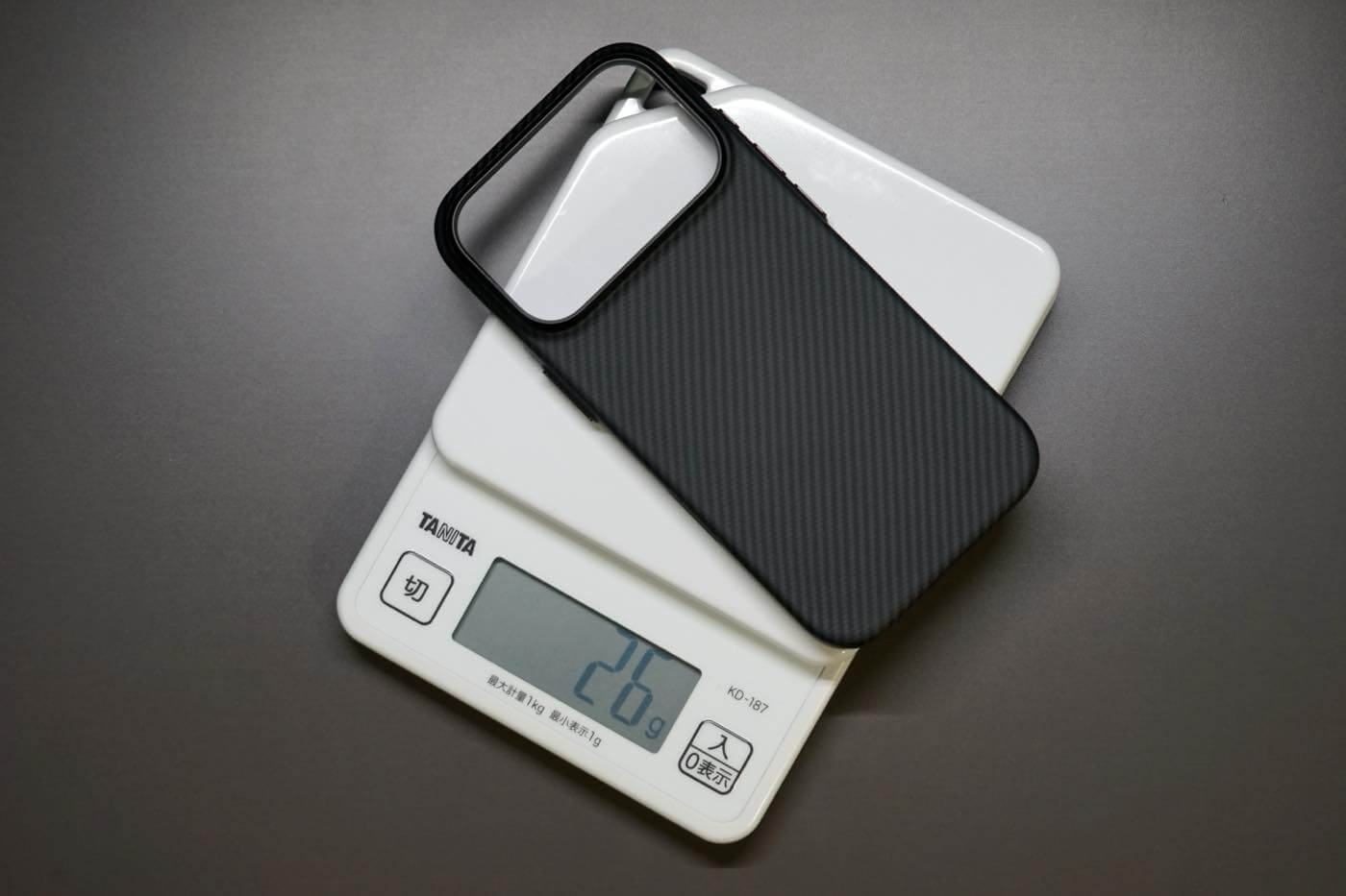 【レビュー】Deffの「Super Tough Case DURO for iPhone 18 Pro」 ー アラミド繊維とTPUの組み合わせで耐衝撃性能を向上