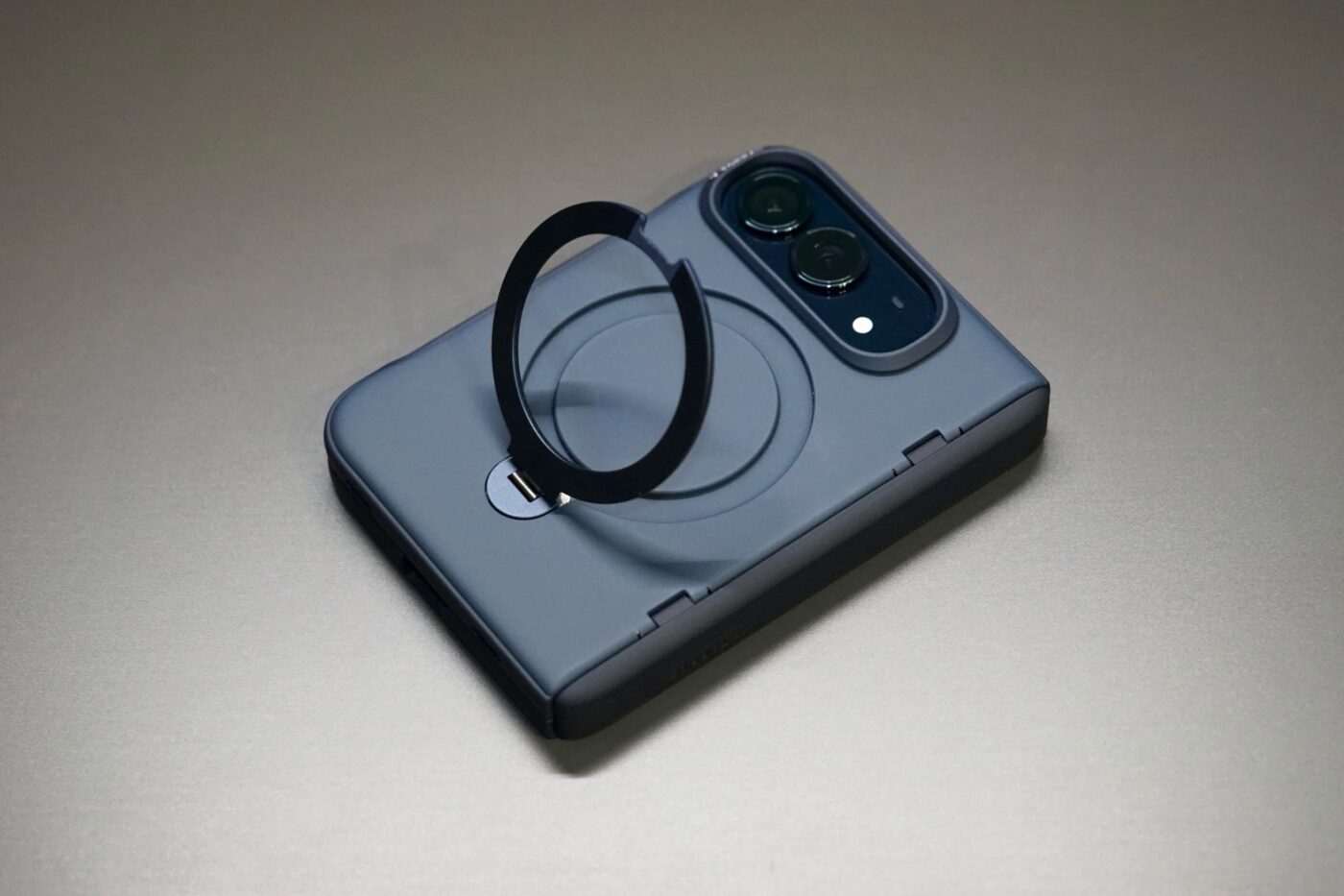 ｢TORRAS Ostand Q3 Spin｣のiPhone Duo用をレビュー – 迷ったらこれ一つで十分なケース