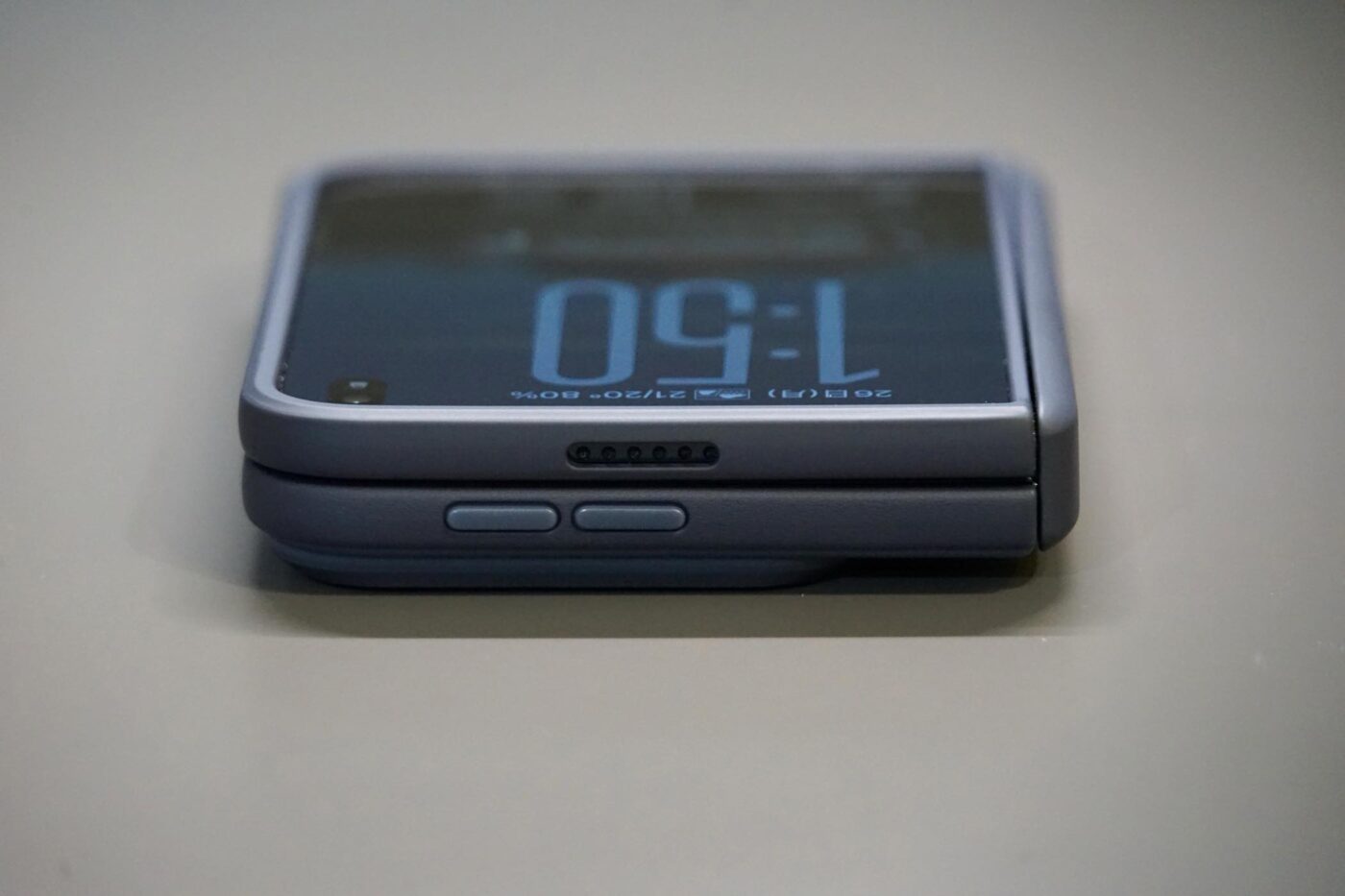 ｢TORRAS Ostand Q3 Spin｣のiPhone Duo用をレビュー – 迷ったらこれ一つで十分なケース