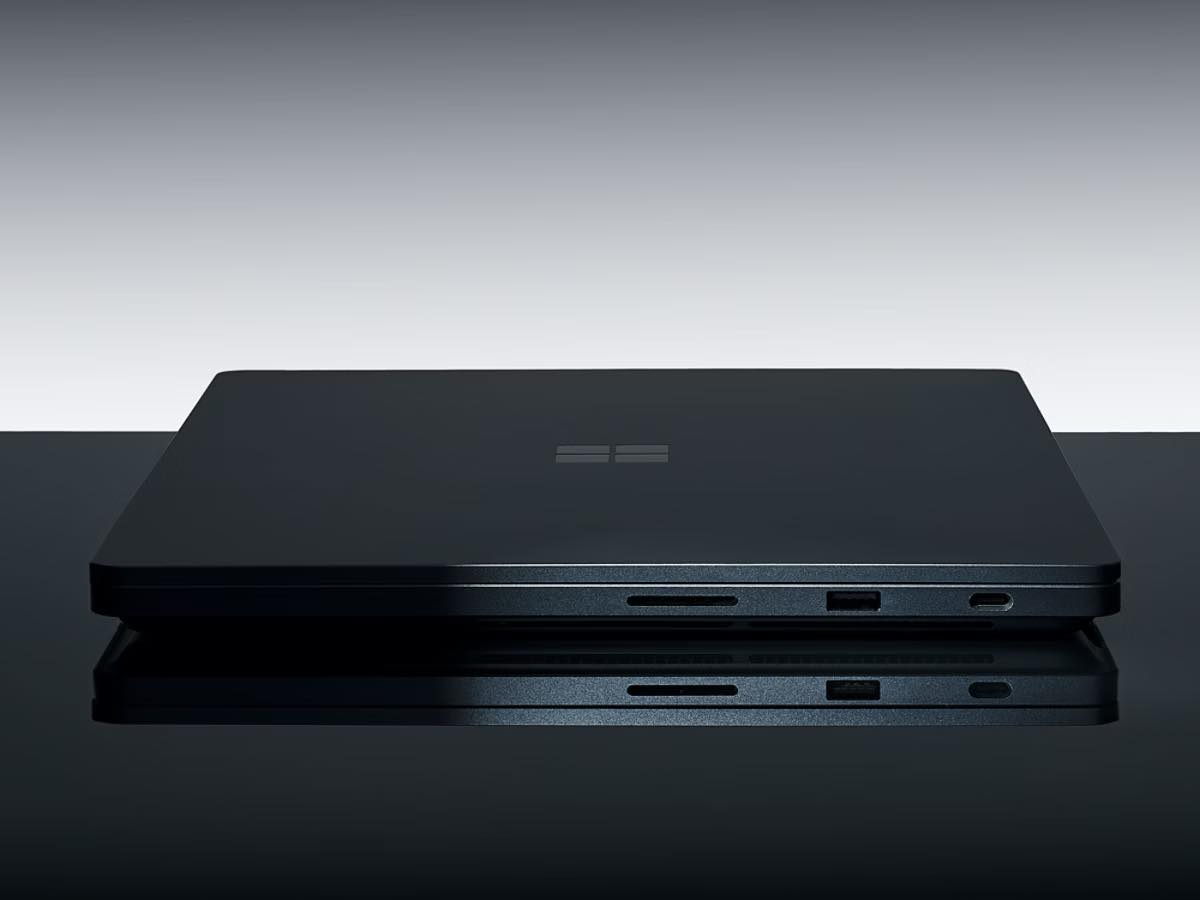 Microsoft、NVIDIA RTX Sparkを搭載した「Surface Laptop Ultra」の予約受付を開始 ー 日本では513,480円からで10月16日に発売