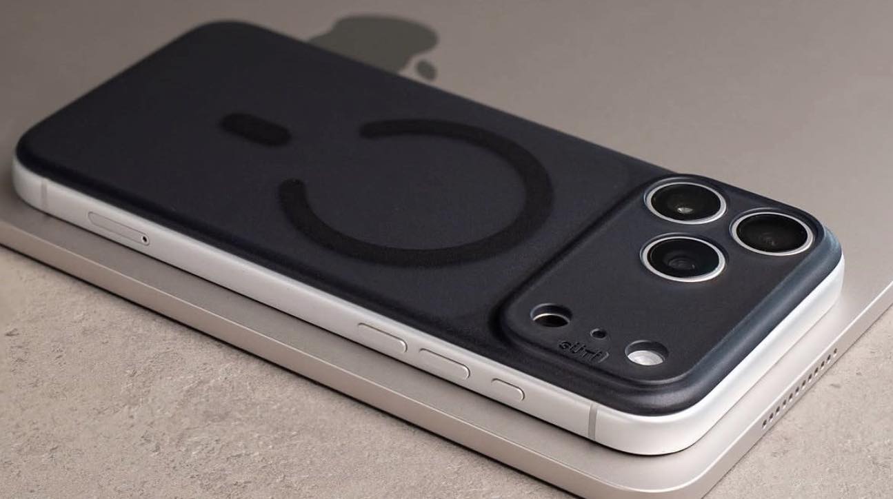 バックプレートケース「Suti Phone Back」のiPhone 18 Pro対応モデルに半透明クリア素材採用の新色2色が登場