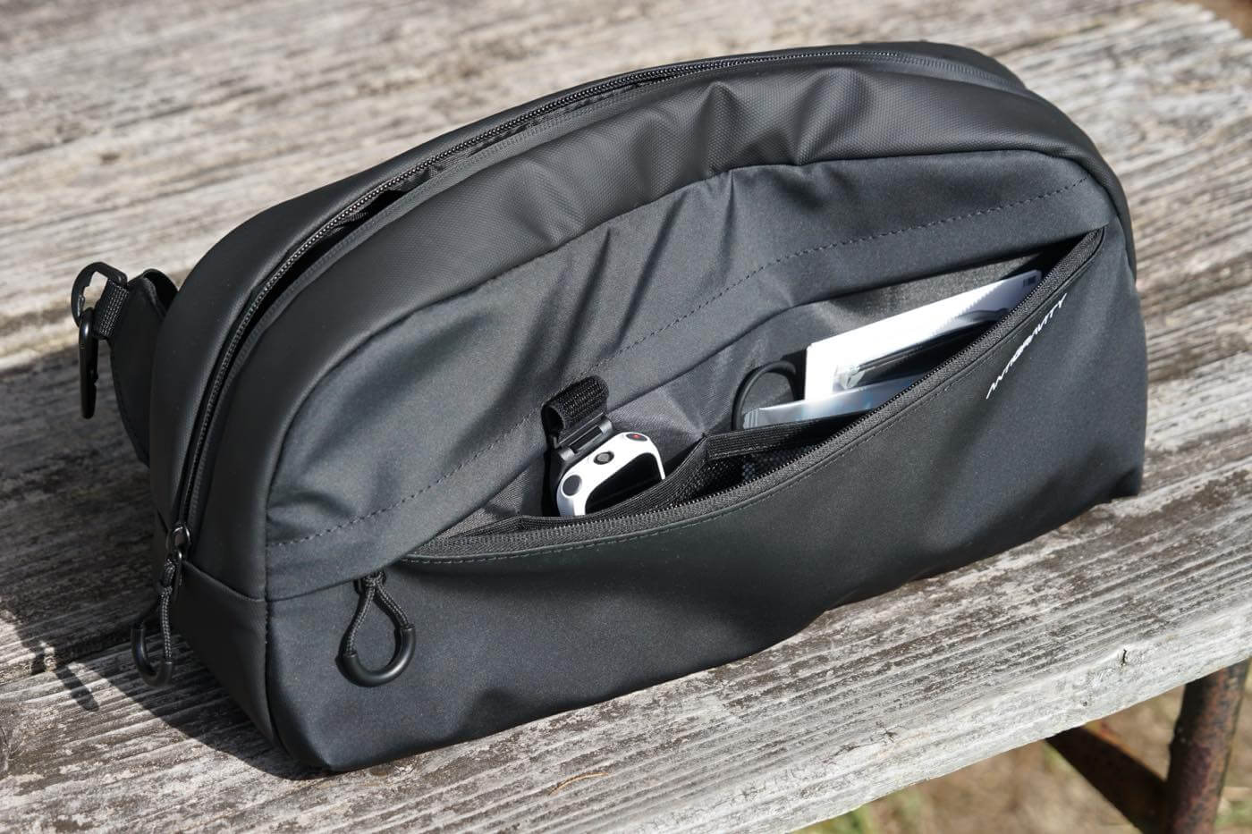 【レビュー】8K/360度ドローン「Antigravity A1 Follow Meキット」 ー 腕時計型と指輪型リモコンで手軽に空撮可能に