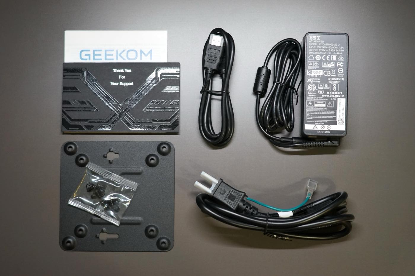 【レビュー】『GEEKOM A5 2027エディション』ー 静音性に優れ、長時間の安定動作を実現するミニPC