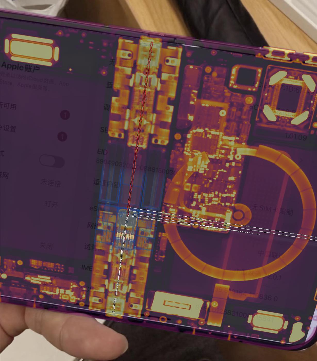 iFixitが｢iPhone Duo｣の分解レポートを公開 ｰ ディスプレイのヒビ割れ問題の発生箇所を確認
