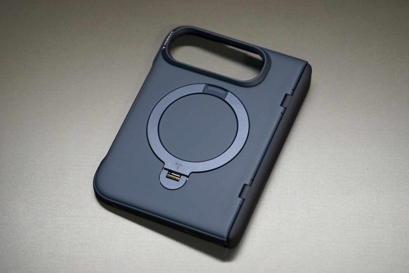 ｢TORRAS Ostand Q3 Spin｣のiPhone Duo用をレビュー – 迷ったらこれ一つで十分なケース