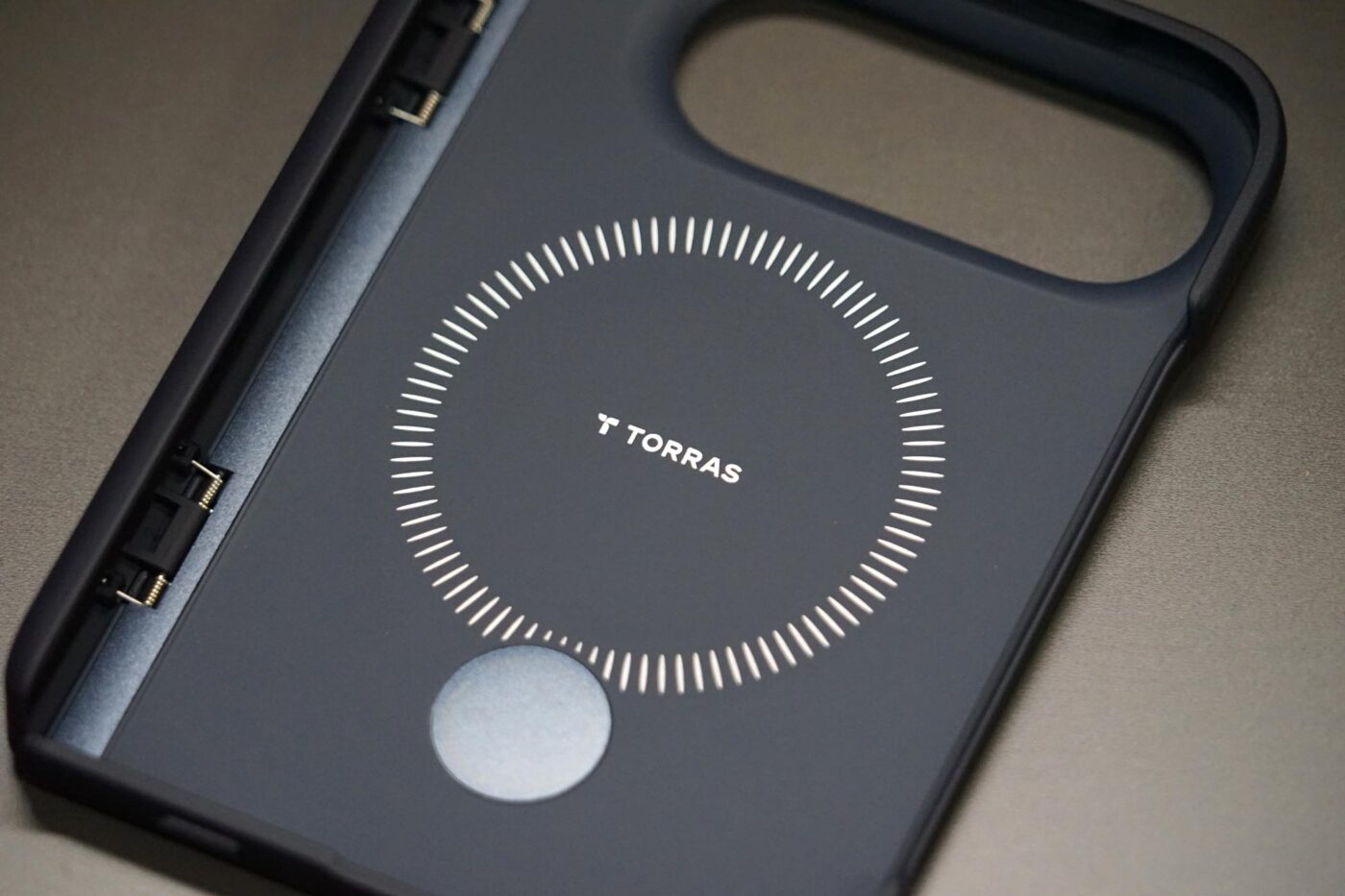 ｢TORRAS Ostand Q3 Spin｣のiPhone Duo用をレビュー – 迷ったらこれ一つで十分なケース